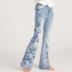 Driftwood Farrah Flare Light Wash South Pacific